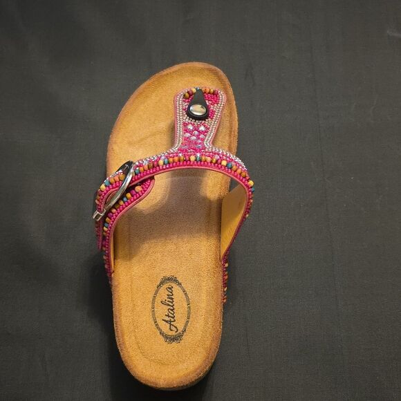 BRAND NEW ATALINA JEWEL EMBELLISHED FOOTBED THONG WOMENS SANDAL - Picture 4 of 16